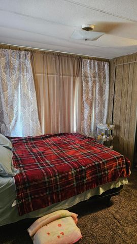 690 W Hermosa Street 20, Lindsay, CA 93247