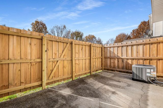 423 Shoshone Pl, Murfreesboro, TN 37128