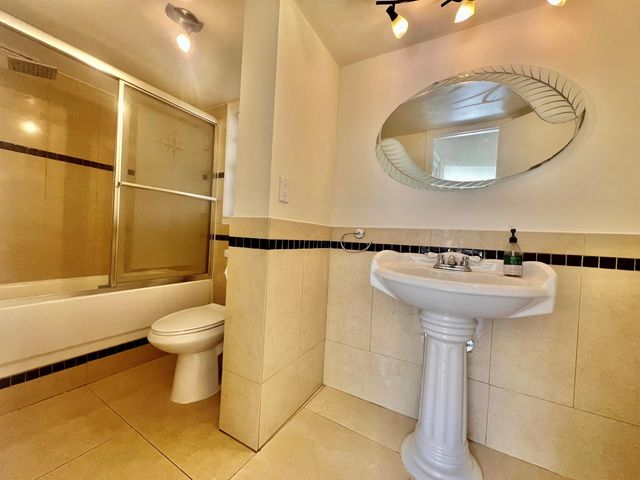 3590 Blue Lake Drive 304, Pompano Beach, FL 33064