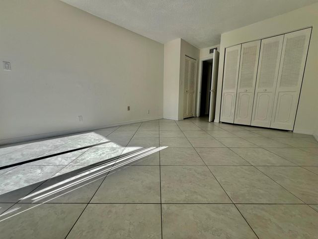 3590 Blue Lake Drive 304, Pompano Beach, FL 33064