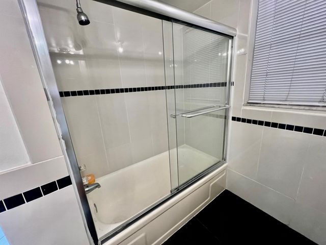 3590 Blue Lake Drive 304, Pompano Beach, FL 33064