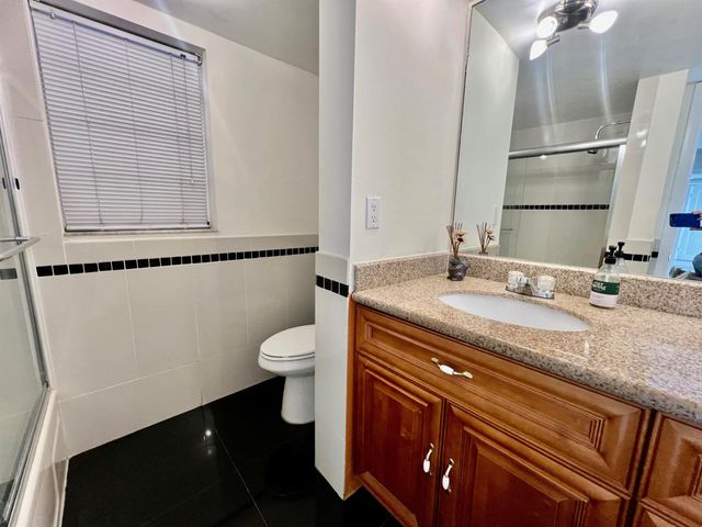 3590 Blue Lake Drive 304, Pompano Beach, FL 33064