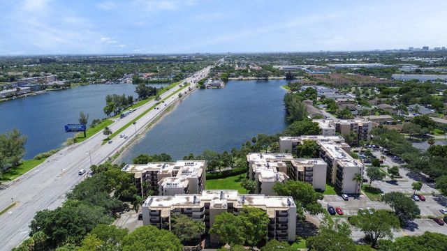 3590 Blue Lake Drive 304, Pompano Beach, FL 33064