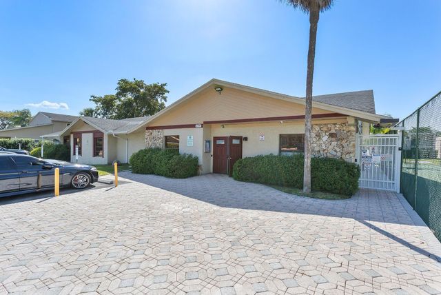 3590 Blue Lake Drive 304, Pompano Beach, FL 33064