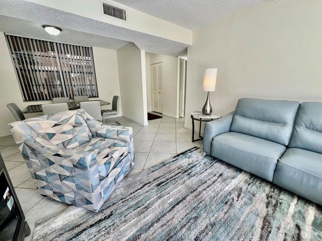 3590 Blue Lake Drive 304, Pompano Beach, FL 33064
