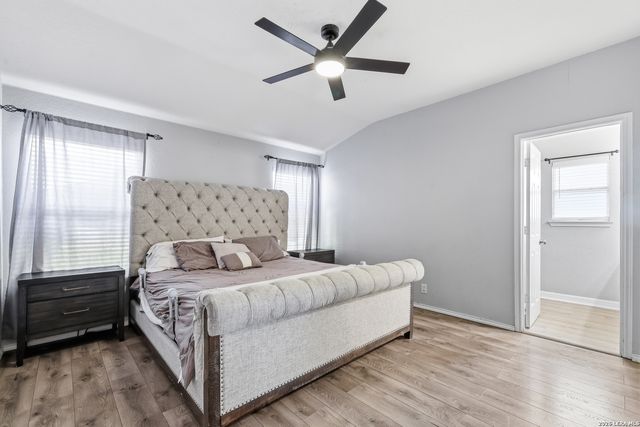 13223 Camino Carlos, San Antonio, TX 78233