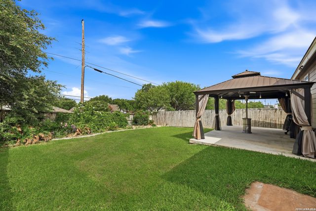 13223 Camino Carlos, San Antonio, TX 78233