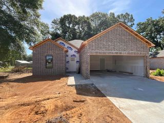 235 Kayla Lane, Lonoke, AR 72086