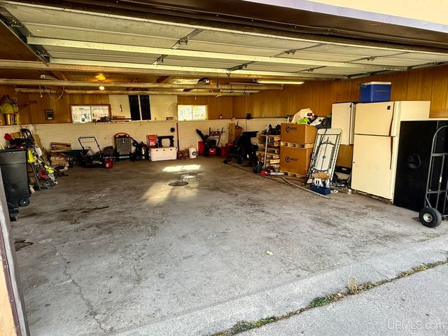 524 Detroit Avenue, Iron Mountain, MI 49801