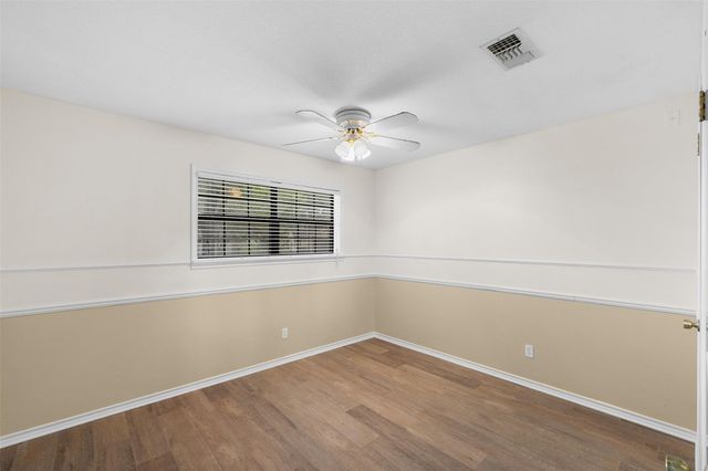 107 Memorial Lane, Columbus, TX 78934