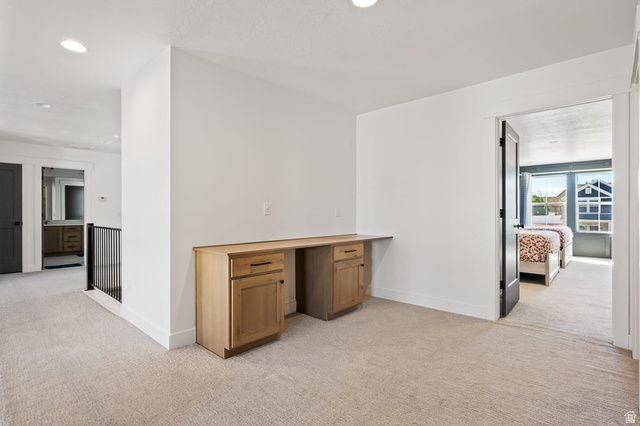 7094 W MOOREPARK PL, West Jordan, UT 84081