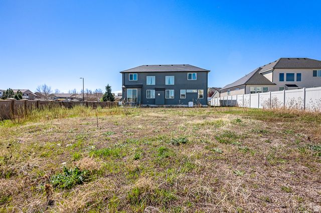 7094 W MOOREPARK PL, West Jordan, UT 84081