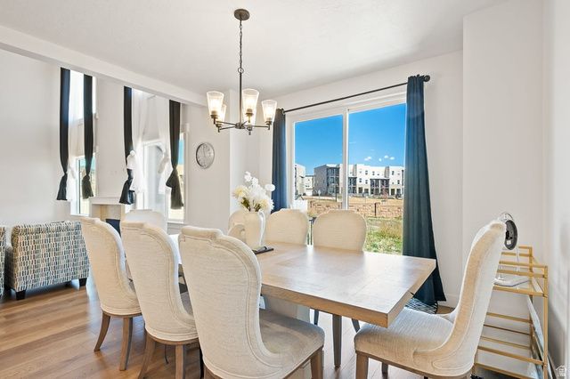 7094 W MOOREPARK PL, West Jordan, UT 84081