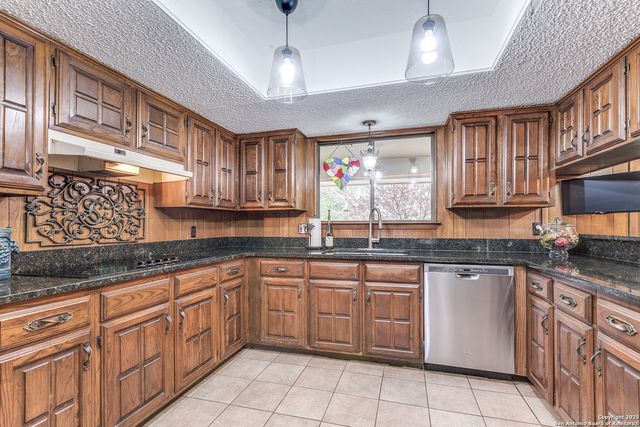 15111 Elkton, San Antonio, TX 78232
