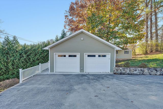 6778 Horseshoe Bend RD, Goodview, VA 24095