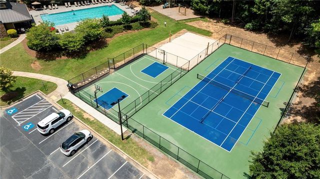 172 Clubhouse Crossing, Acworth, GA 30101