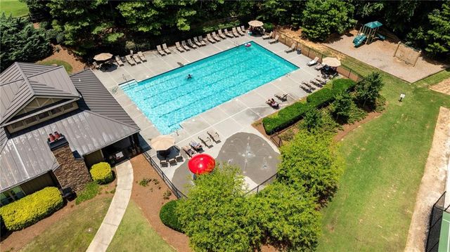 172 Clubhouse Crossing, Acworth, GA 30101