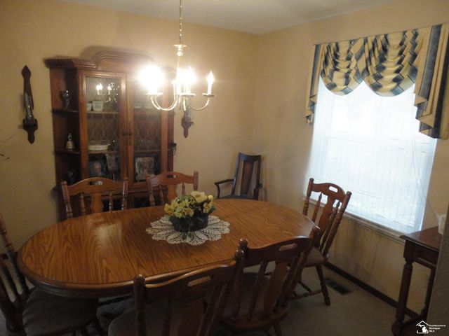 800 N Roessler Street, Monroe, MI 48162