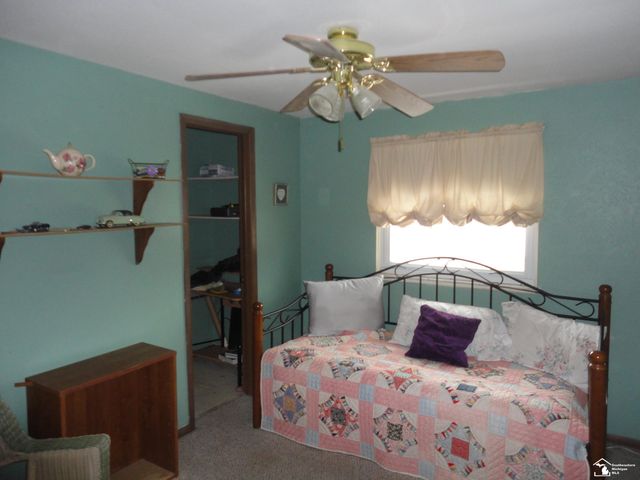 800 N Roessler Street, Monroe, MI 48162