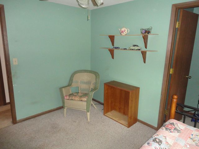 800 N Roessler Street, Monroe, MI 48162