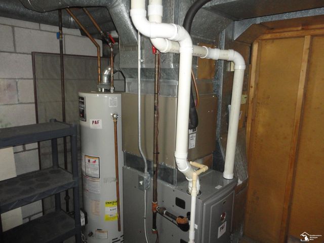 800 N Roessler Street, Monroe, MI 48162