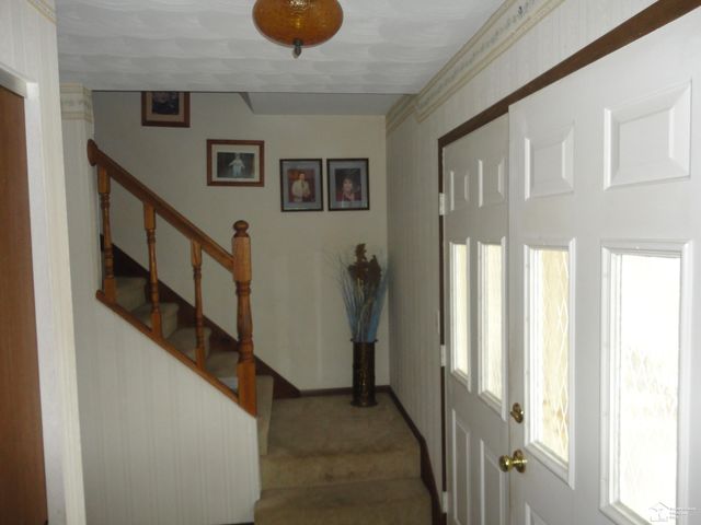 800 N Roessler Street, Monroe, MI 48162