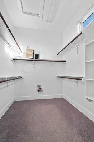 1004 Banyon ST, Austin, TX 78757