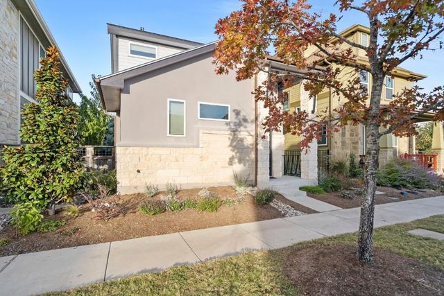 1004 Banyon ST, Austin, TX 78757