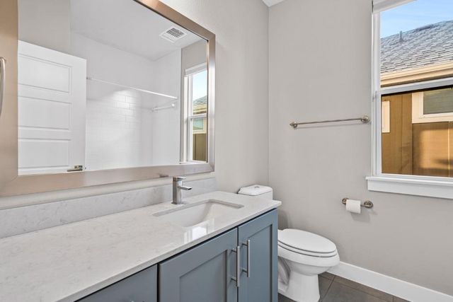 1004 Banyon ST, Austin, TX 78757