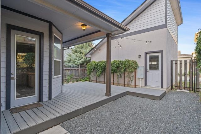 1004 Banyon ST, Austin, TX 78757