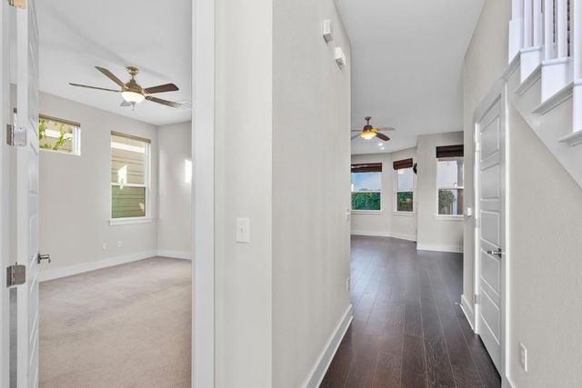 1004 Banyon ST, Austin, TX 78757