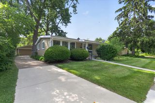 2710 Hampshire Road, Ann Arbor, MI 48104