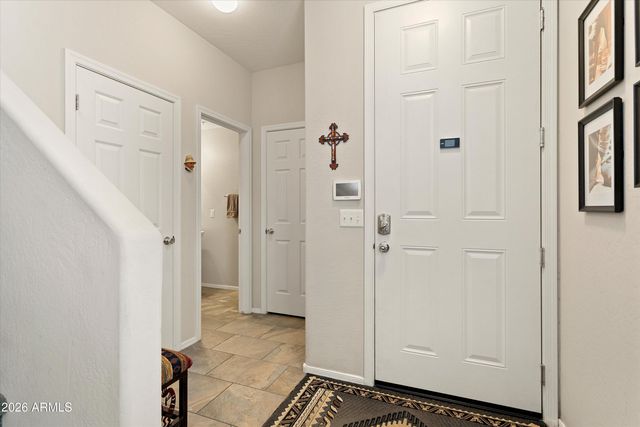 8131 W LYNWOOD Street, Phoenix, AZ 85043