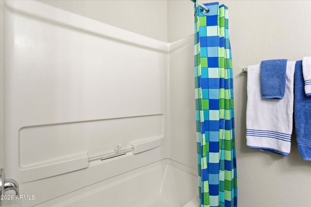 8131 W LYNWOOD Street, Phoenix, AZ 85043