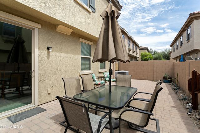 8131 W LYNWOOD Street, Phoenix, AZ 85043