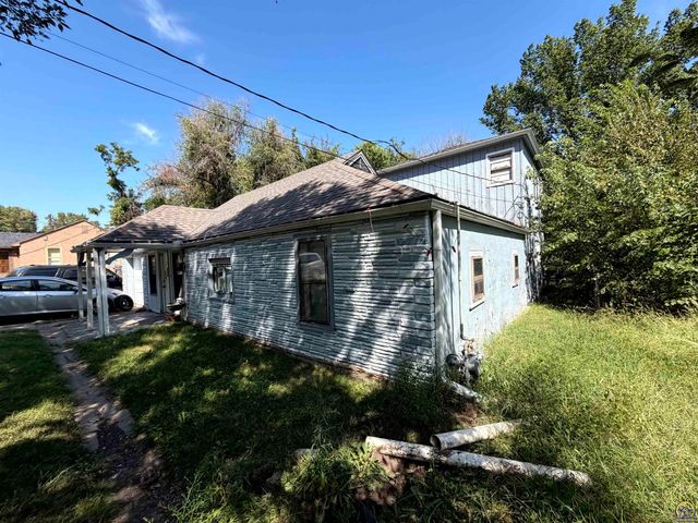 3230 SE Keystone AVE, Topeka, KS 66605