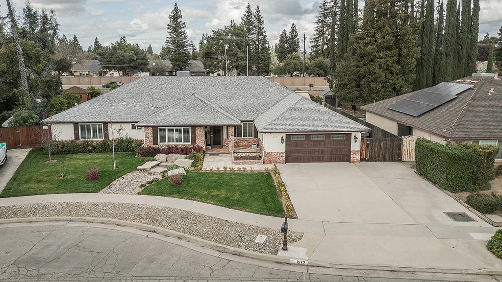 Image 1 of property listing at 1572 W Millbrae Avenue, Fresno, CA 93711