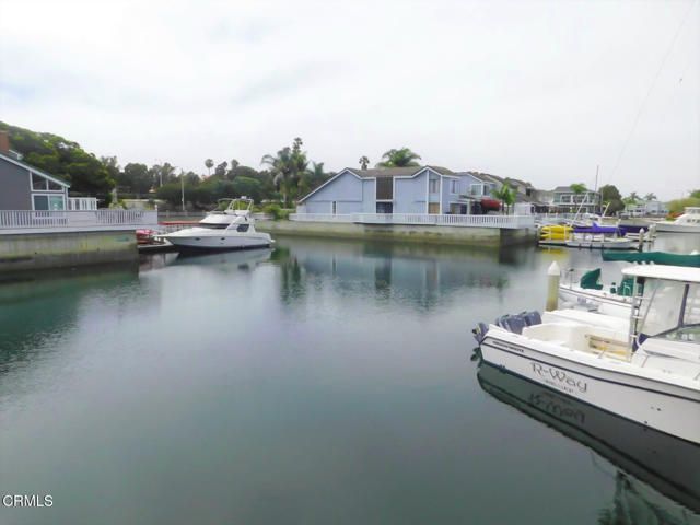 2325 Kingsbridge Lane, Oxnard, CA 93035