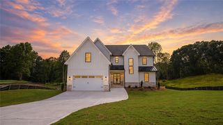 6214 Blackjack Rd, Flowery Branch, GA 30542