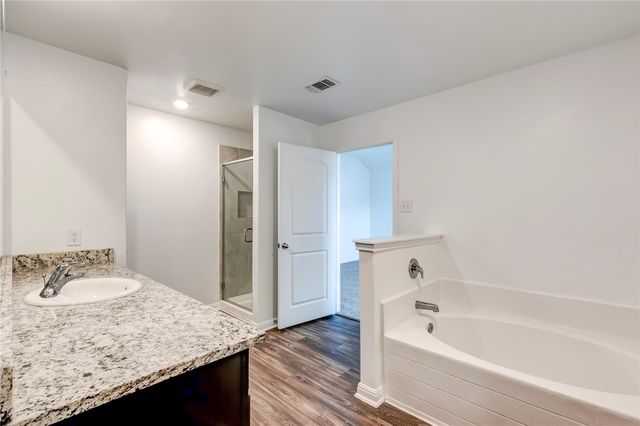 117 Fairfax LN, Jarrell, TX 76537