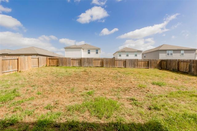 117 Fairfax LN, Jarrell, TX 76537