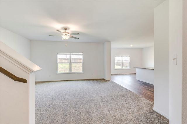 117 Fairfax LN, Jarrell, TX 76537