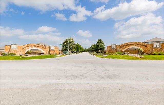117 Fairfax LN, Jarrell, TX 76537
