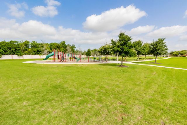117 Fairfax LN, Jarrell, TX 76537