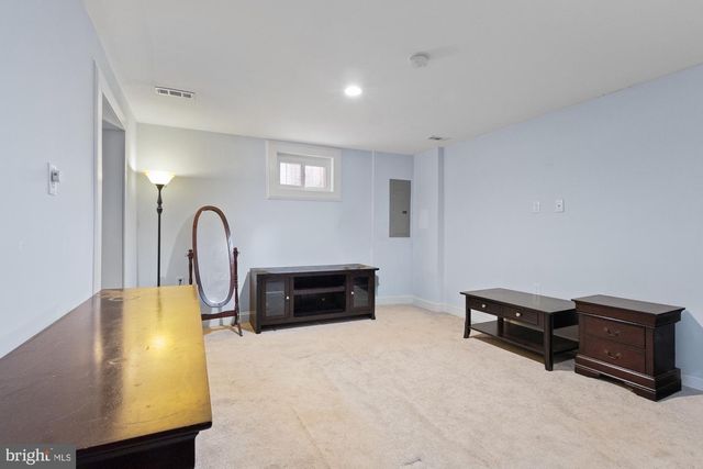 2421 18TH PL SE, Washington, DC 20020