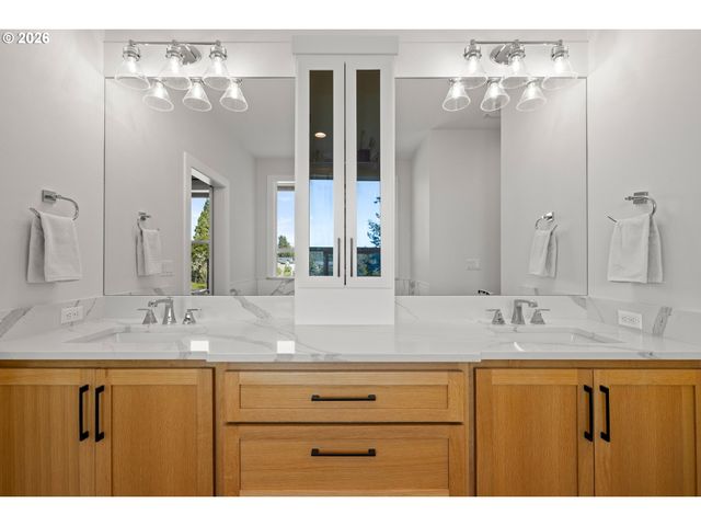 14673 Nw LILIANA Ln, Portland, OR 97229