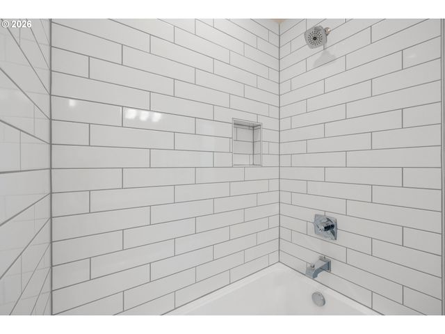 14673 Nw LILIANA Ln, Portland, OR 97229