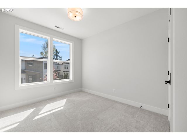 14673 Nw LILIANA Ln, Portland, OR 97229