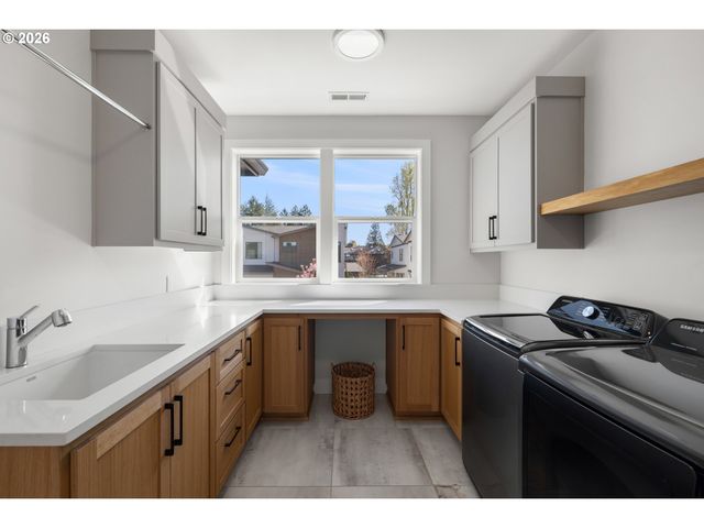 14673 Nw LILIANA Ln, Portland, OR 97229