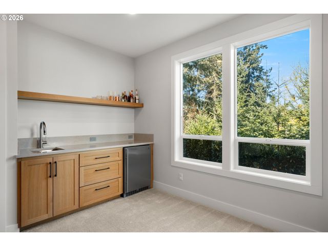 14673 Nw LILIANA Ln, Portland, OR 97229